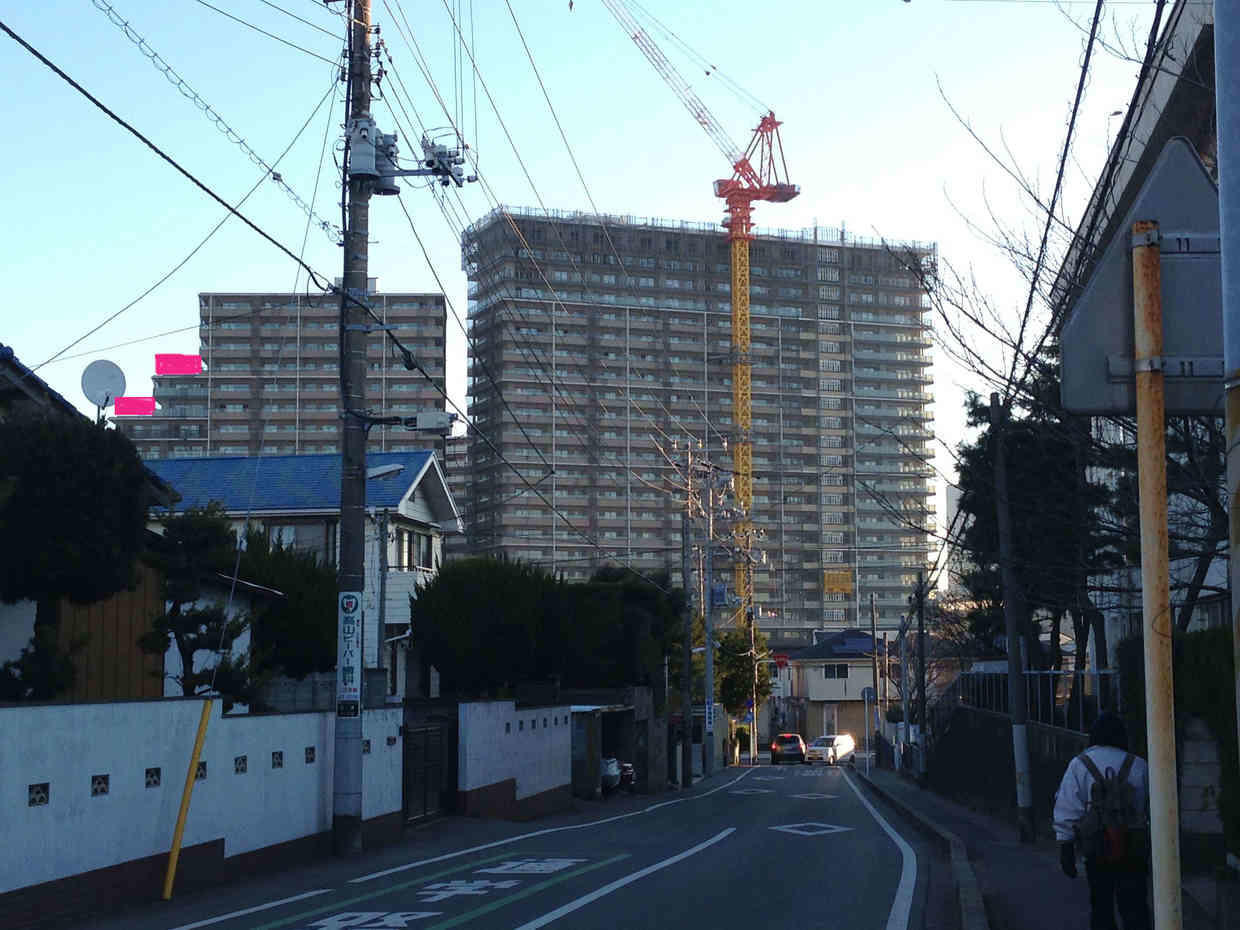 ルーフバルコニーと屋上と物件数 東京の家賃相場 暮らしっく不動産